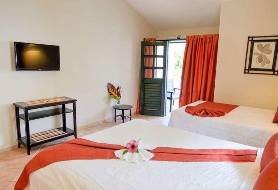 לאס טרנאס Hotel Bahia Punta Bonita מראה חיצוני תמונה