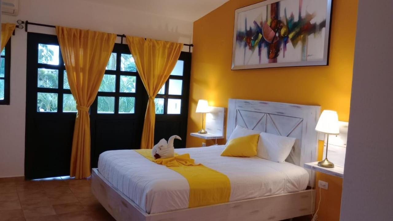 לאס טרנאס Hotel Bahia Punta Bonita מראה חיצוני תמונה
