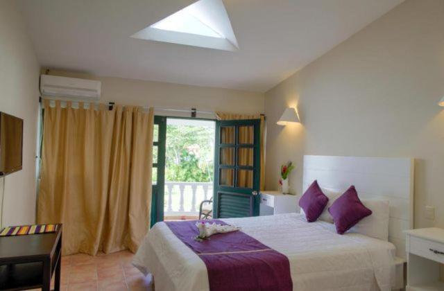 לאס טרנאס Hotel Bahia Punta Bonita מראה חיצוני תמונה